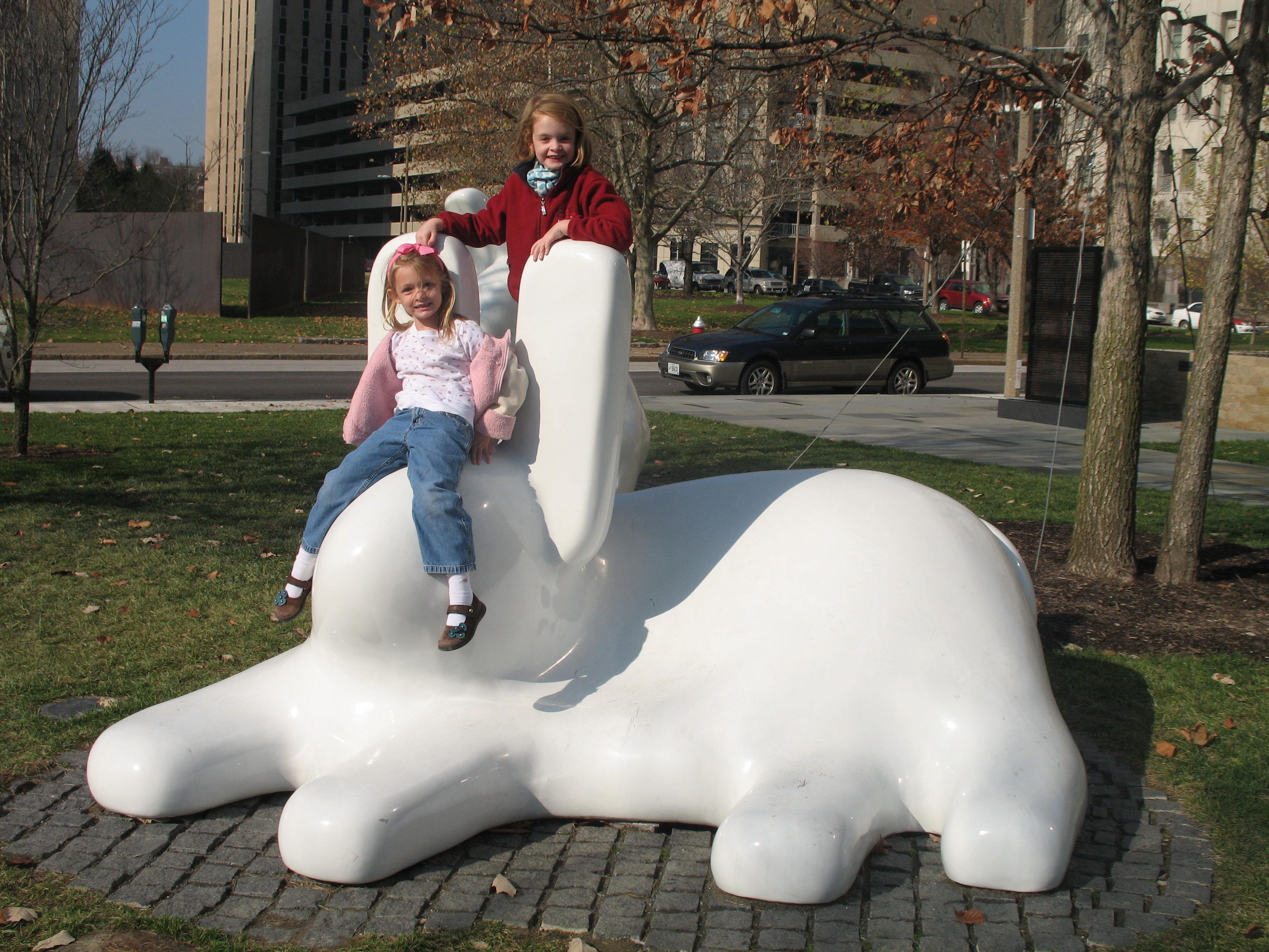 2009_11_20 City Garden JC with rabbit.jpg